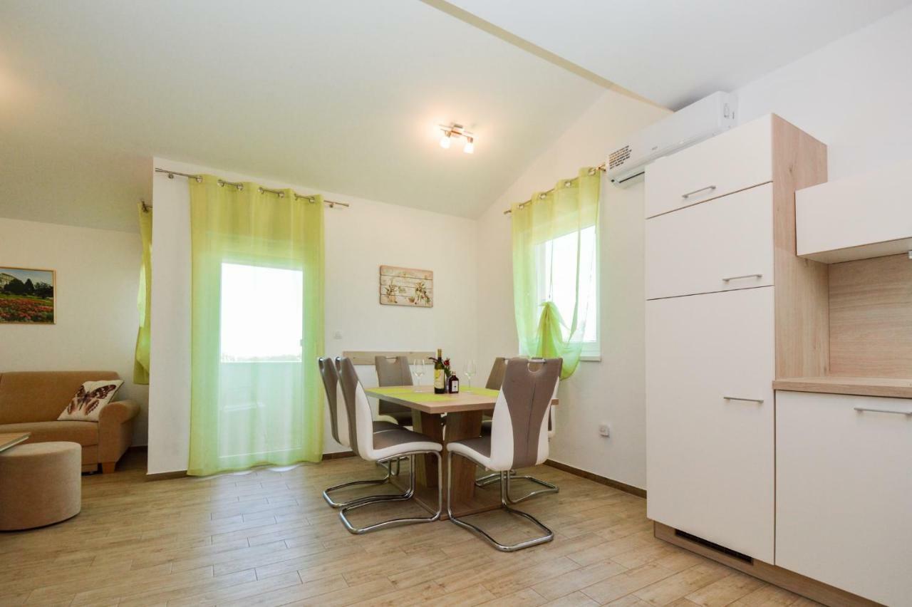 Apartment Mit- Mir Fondole Exterior foto